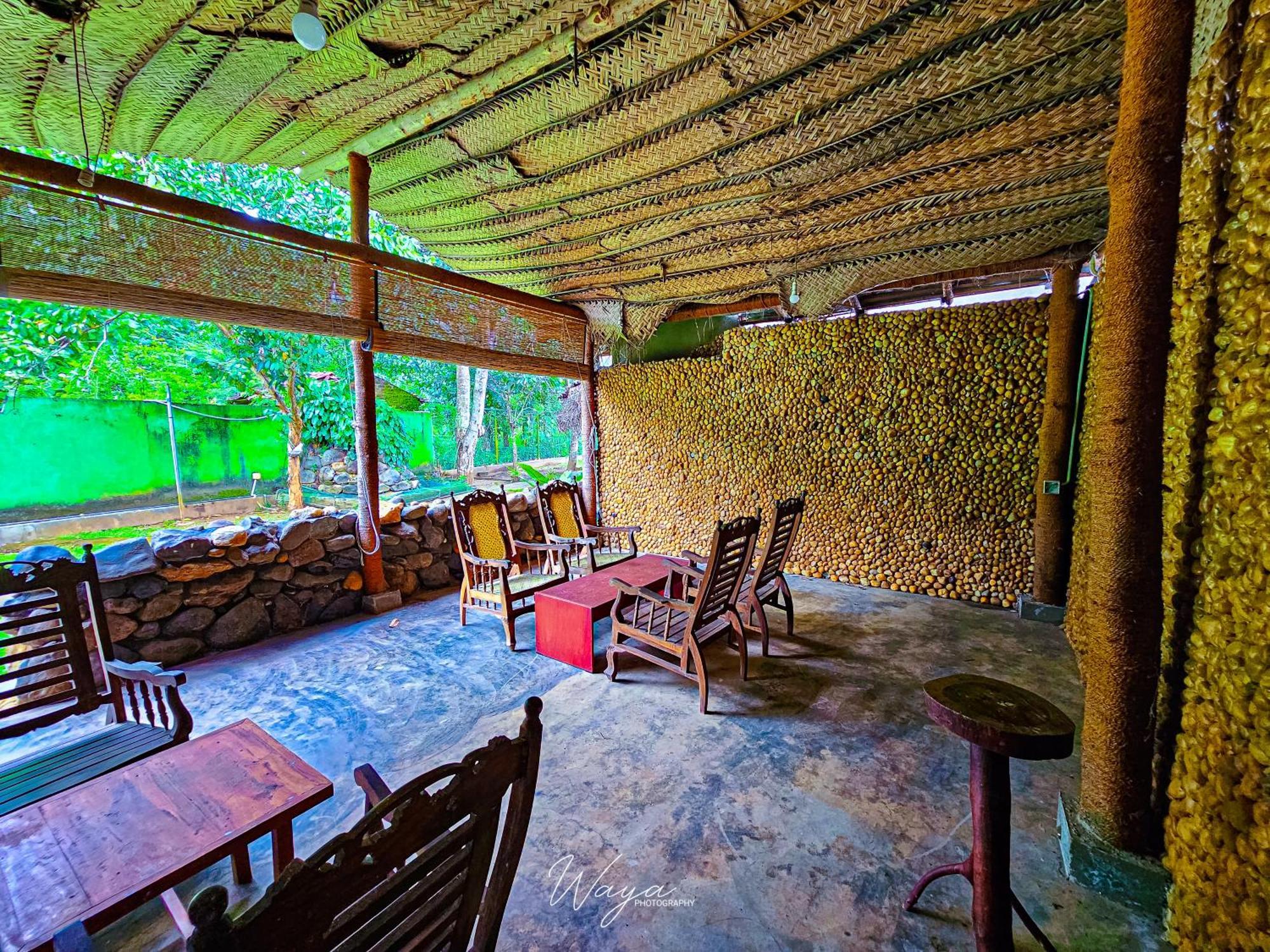 Elephant Paradise Safari Bungalow Udawalawe Buitenkant foto